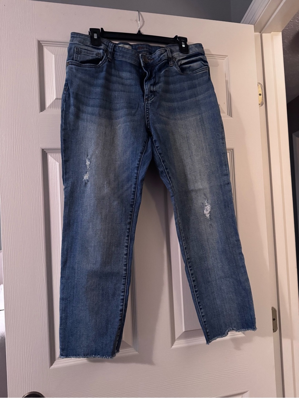 Kut from the Kloth Women’s Crop Straight Leg Jeans    Size 14